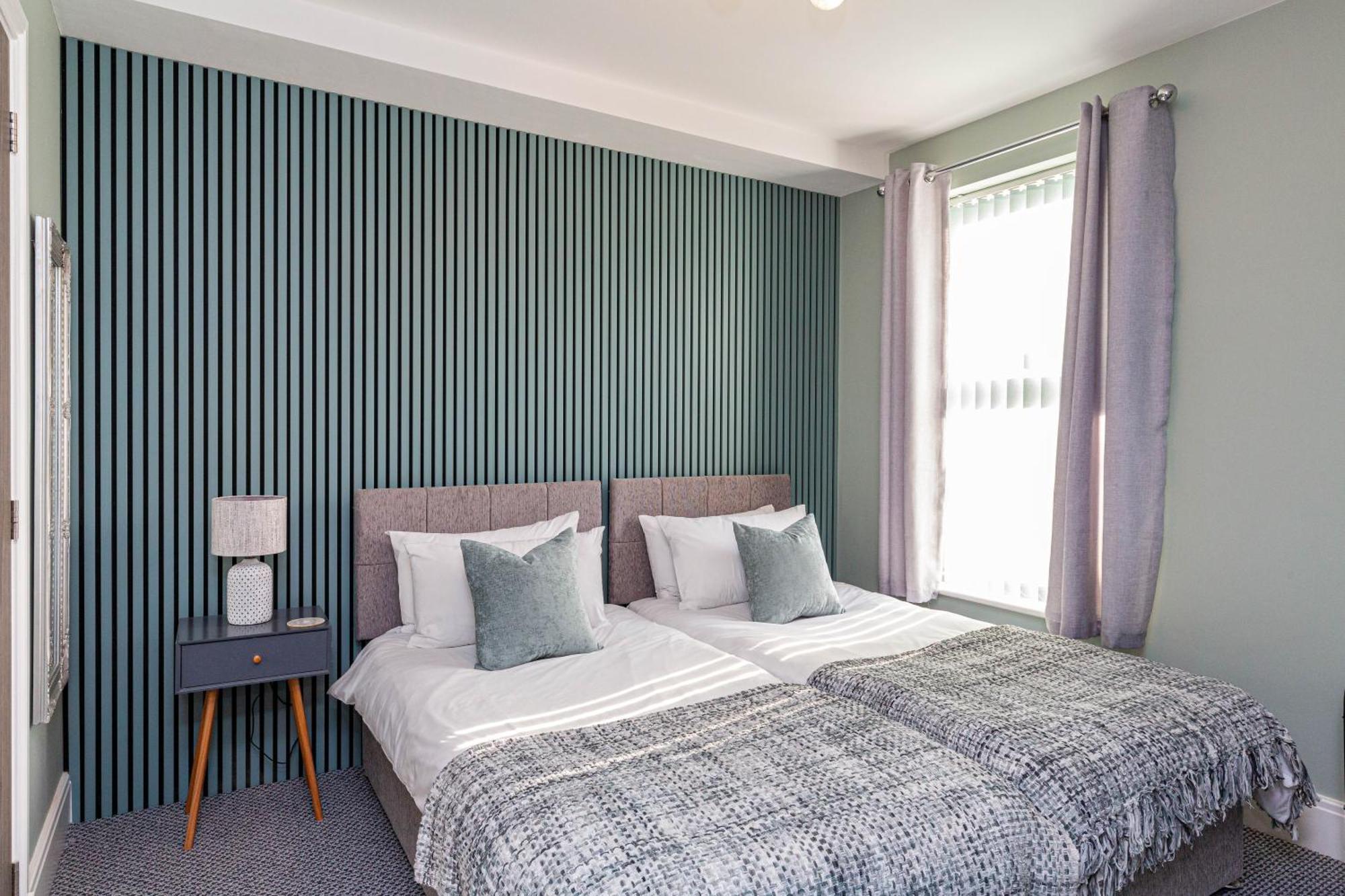 Seafront Apartment - Sleeps 6 - Gateway To The Lake District - Brand New Моркамб Екстериор снимка